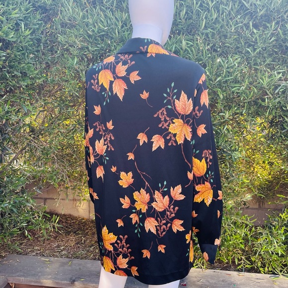 Vintage Polyester Button Down With Maple Leaves - Picture 6 of 9
